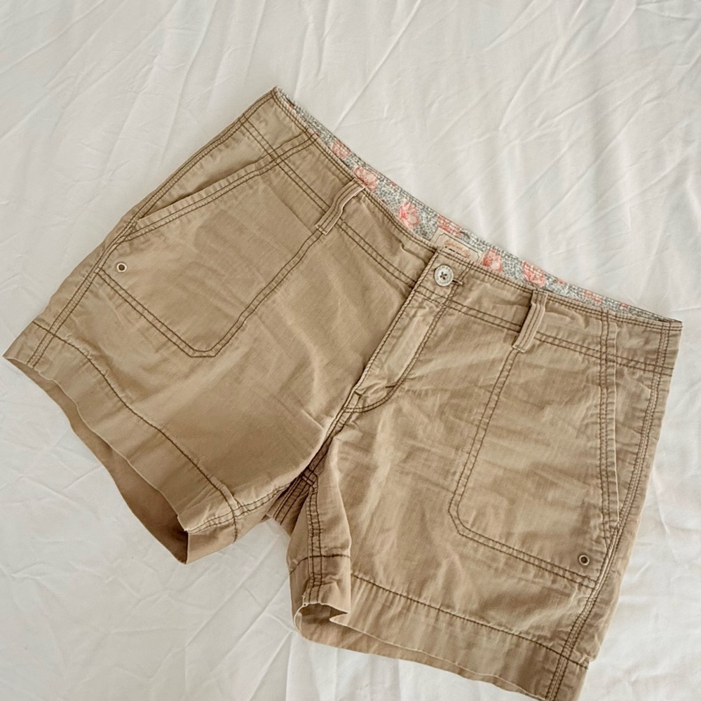 Levi's Tan Cargo Shorts Relaxed Fit